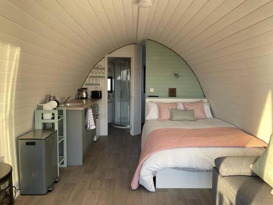 Gaoth Na Mara Pod Apartment Дулин Екстериор снимка